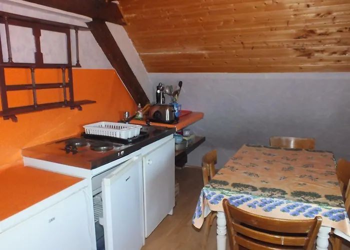 Rustique Sous Combles